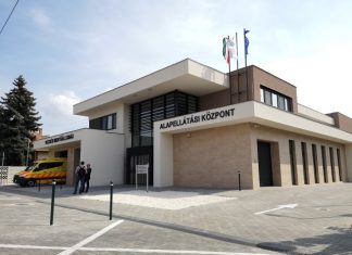 Vecsésen átadták az ország 255. mentőállomását, ami a város új Alapellátási Központjában kapott helyet