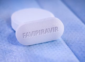 Szijjártó: egymillió favipiravir tabletta érkezett Kínából